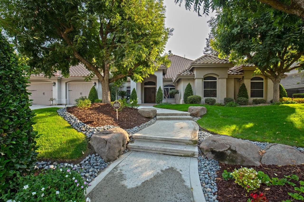 9894 Heather Drive - Photo 1