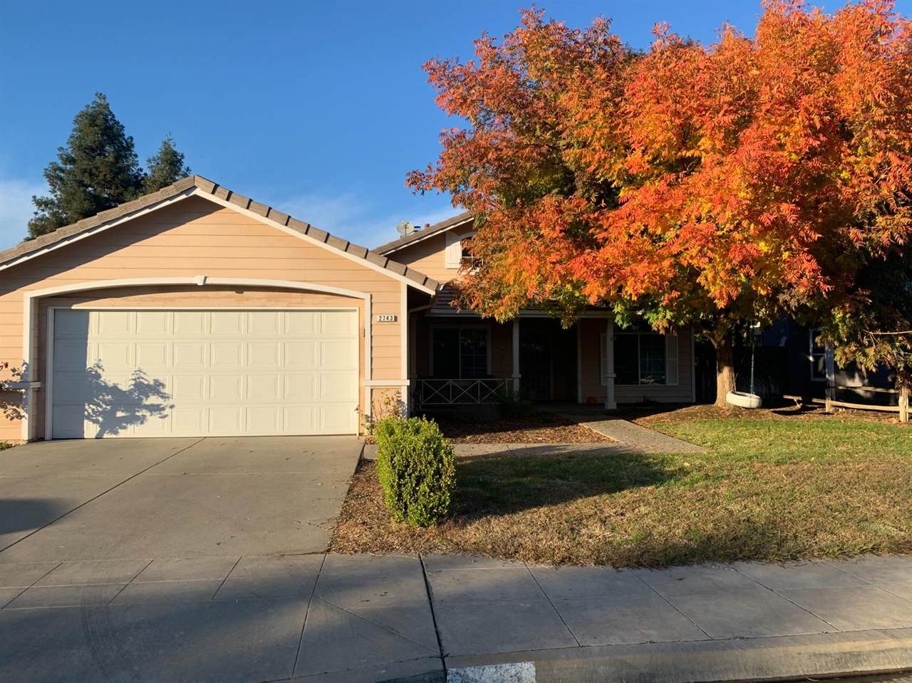 2743 Mitchell Avenue - Photo 1