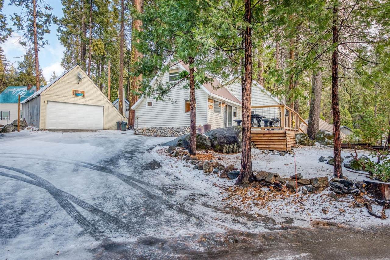 41957 Foxtail Avenue - Photo 1