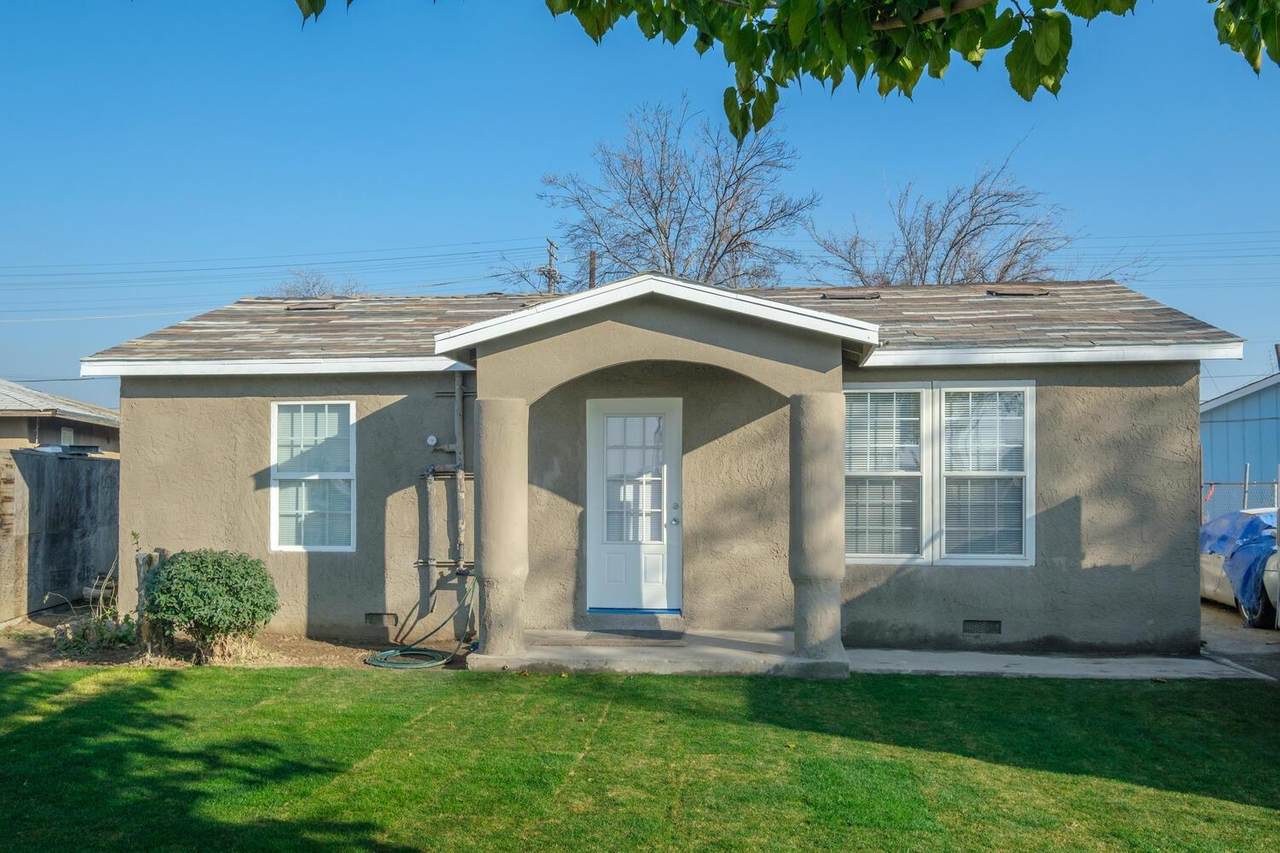 1558 Weber Avenue - Photo 1