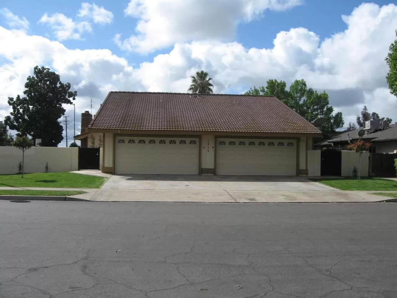 1315 Norwich Avenue - Photo 1