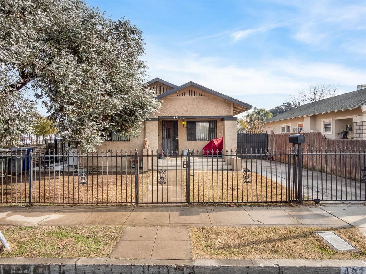 482 Thesta Street - Photo 1