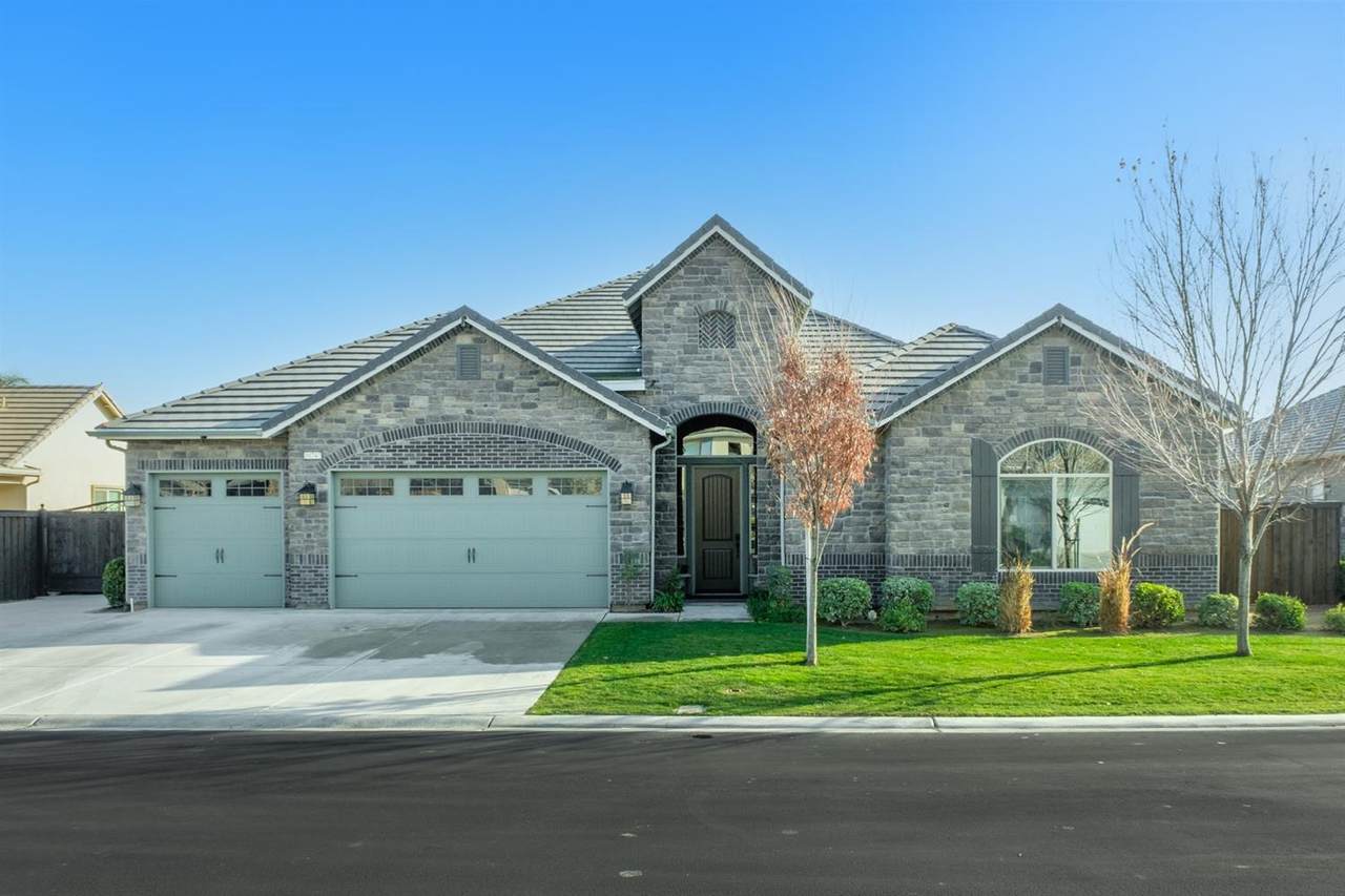 10747 Fountain View - Photo 1