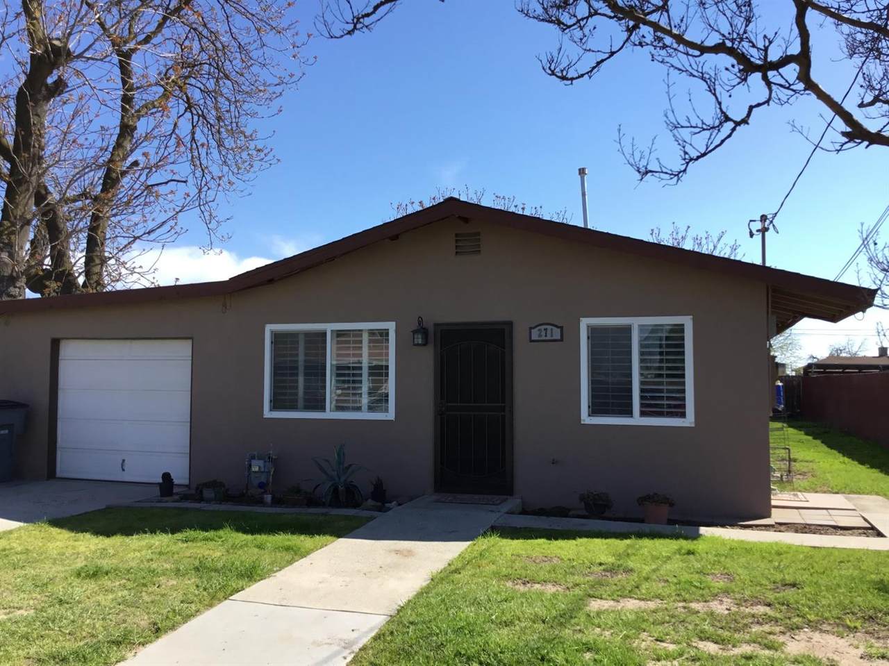 271 Almy Avenue - Photo 1