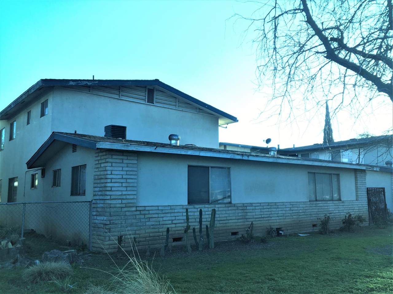 110 Dakota Avenue - Photo 1
