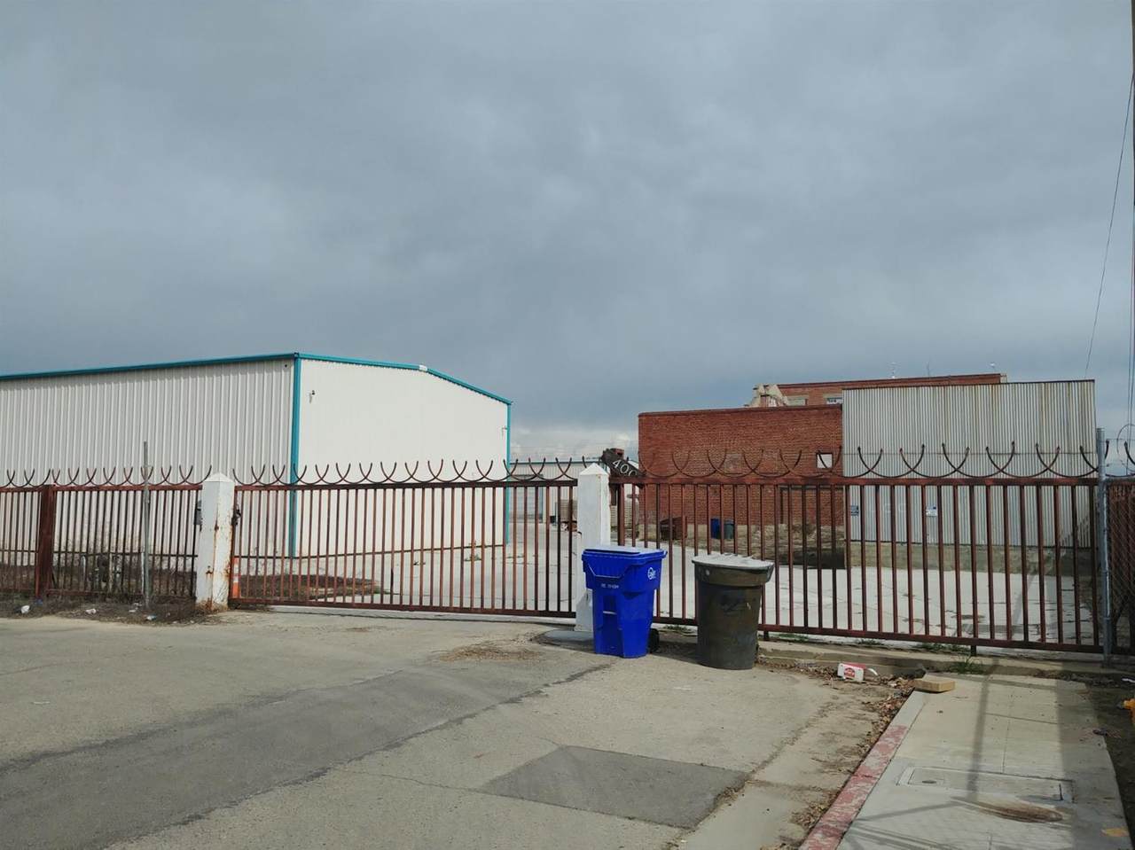 400 1st Street - Photo 1