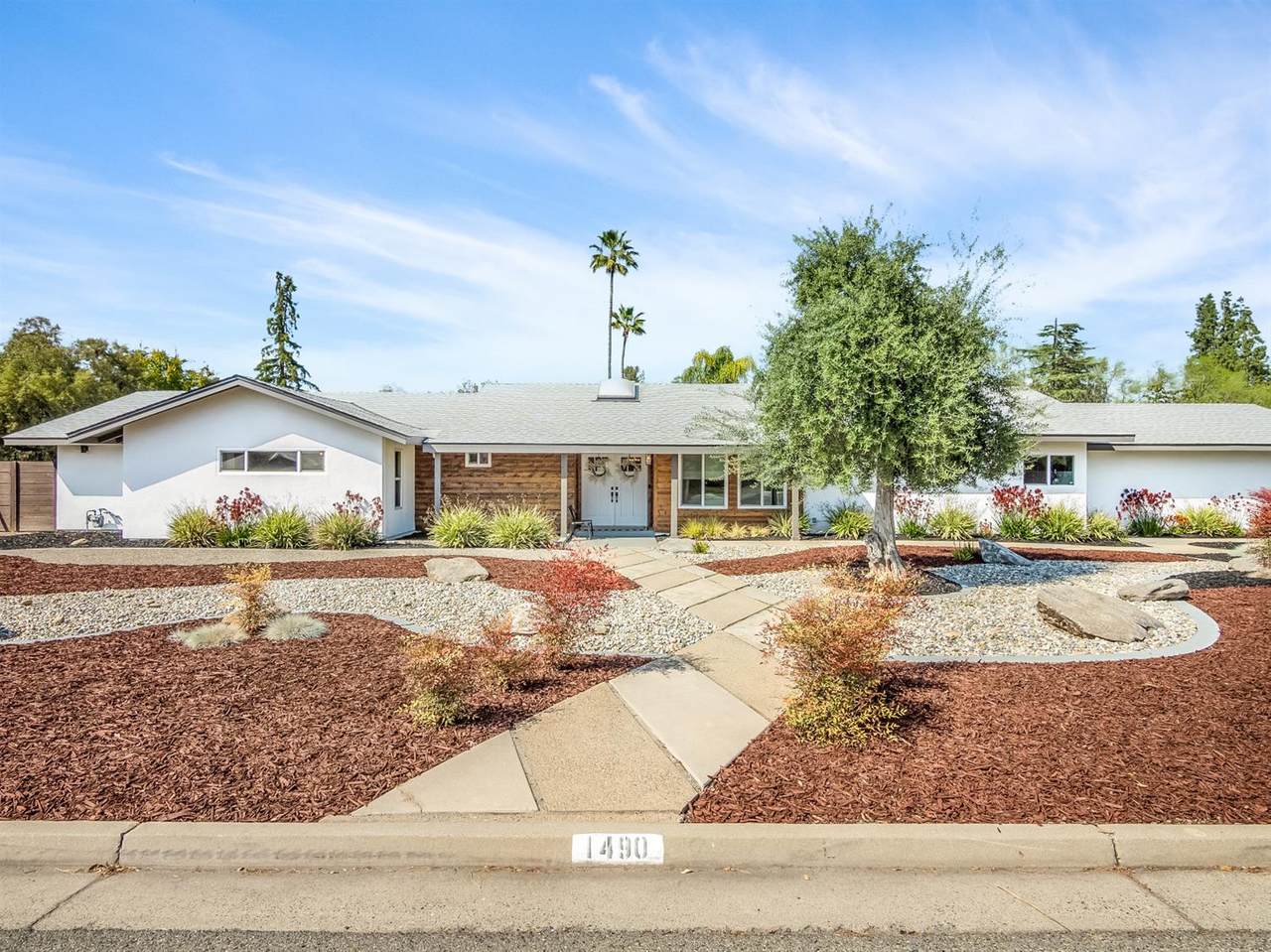 1490 Barstow Avenue - Photo 1