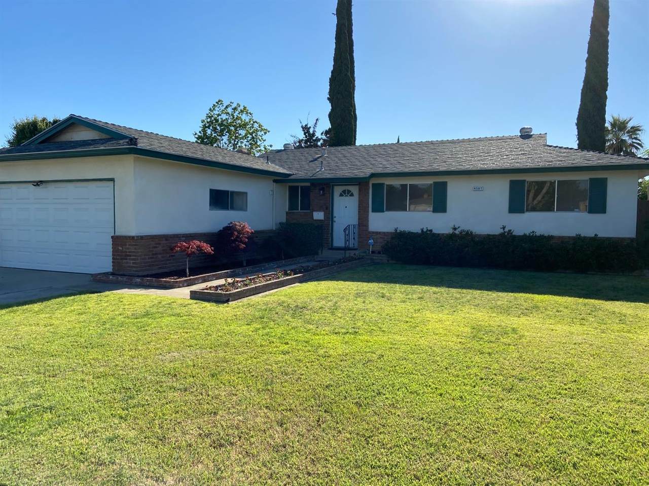 4507 Winery Avenue - Photo 1
