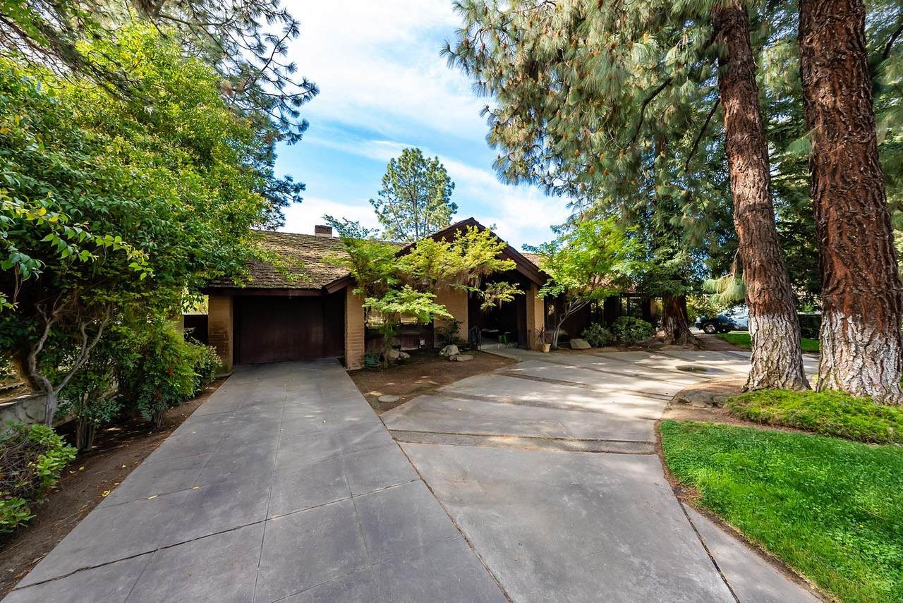 105 Park Drive - Photo 1