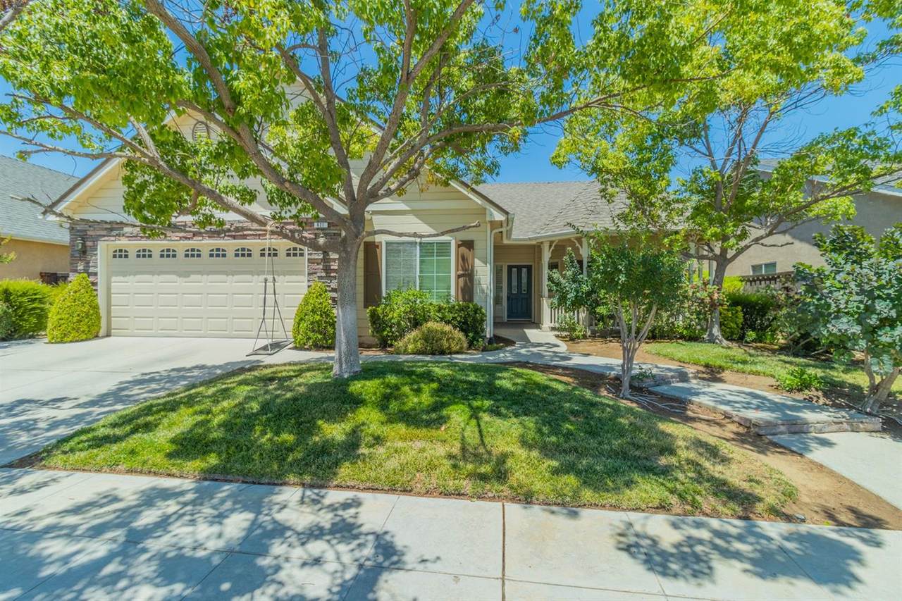 621 Lester Avenue - Photo 1