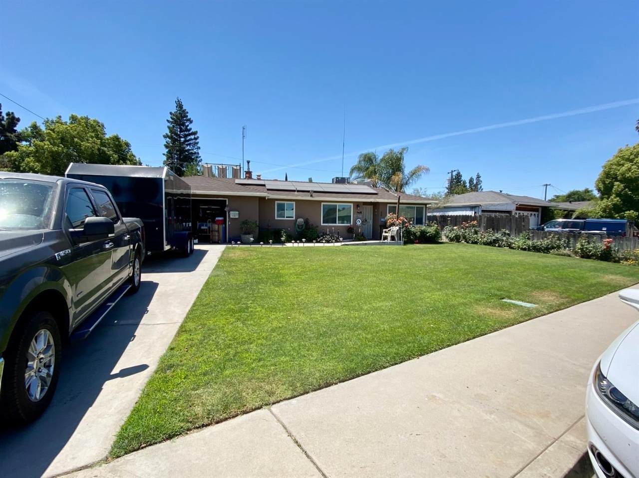 15421 C Street - Photo 1