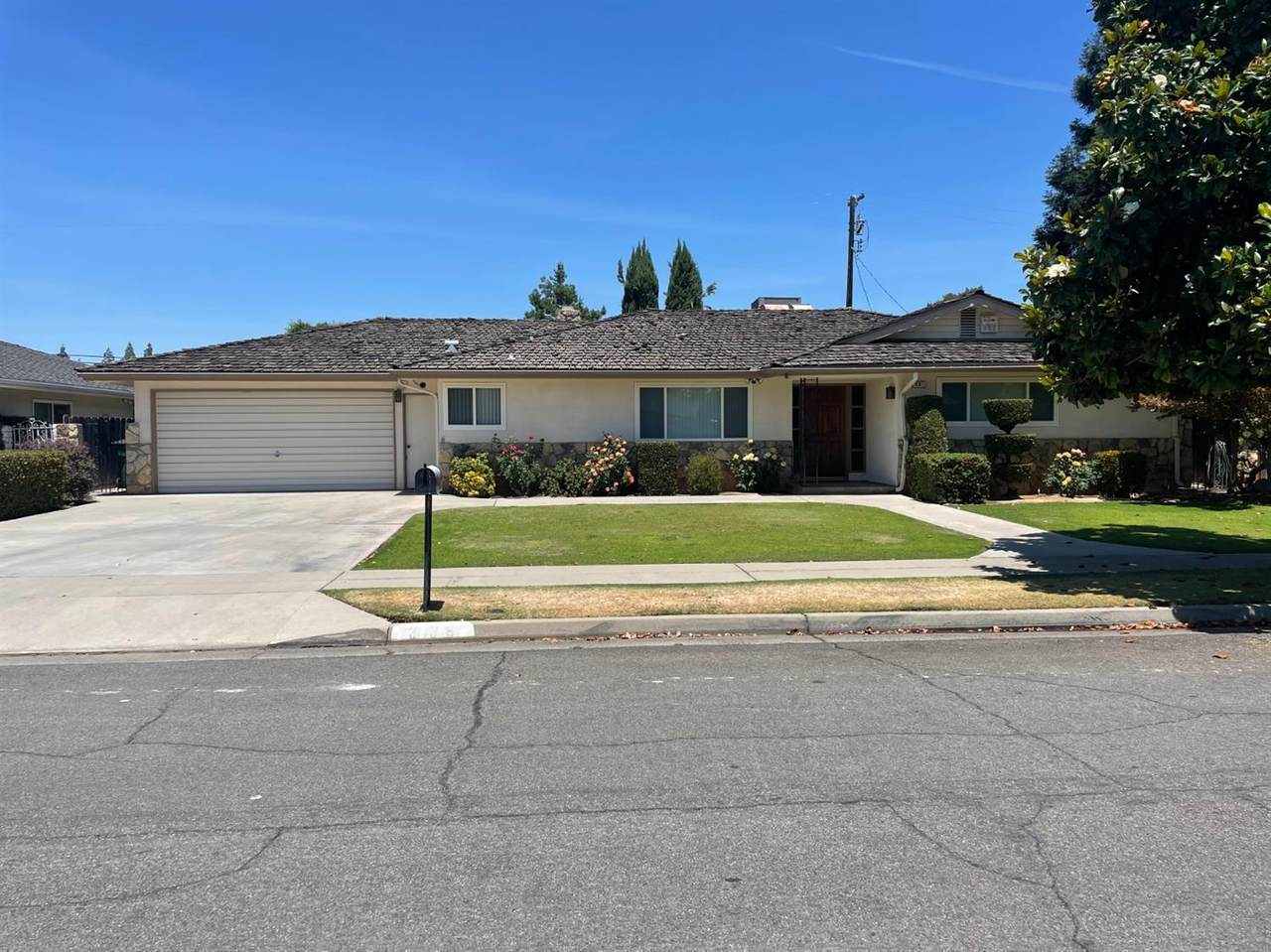 330 Ellery Way - Photo 1