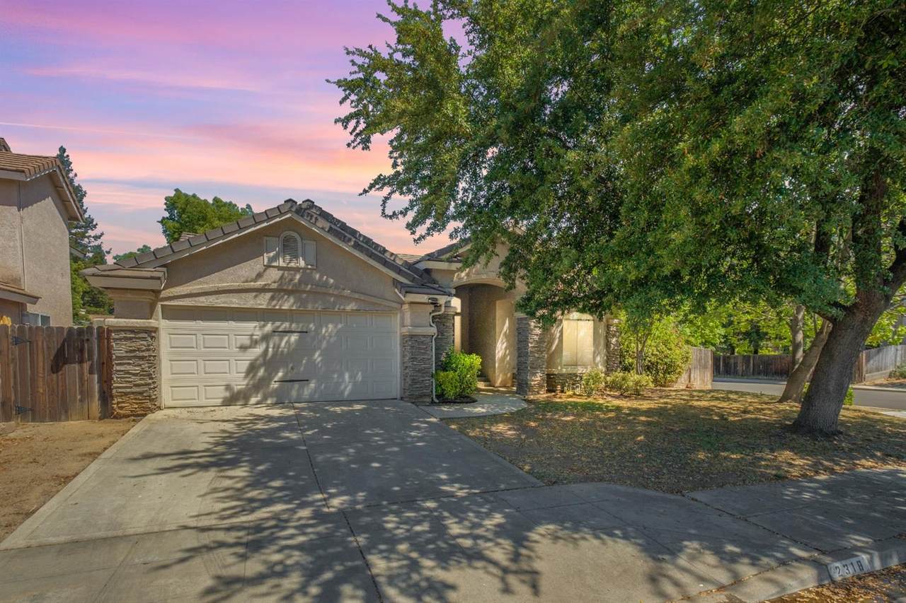 2318 Carter Avenue - Photo 1