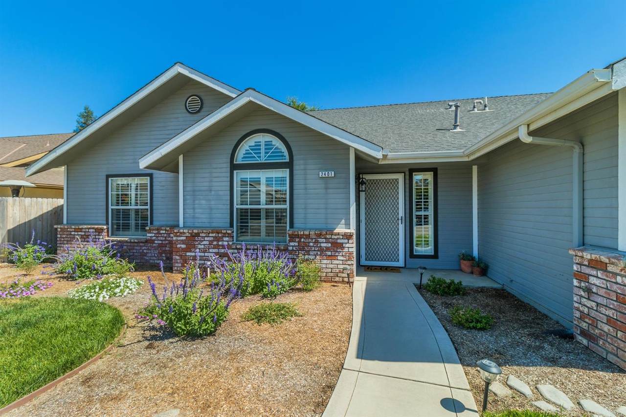 2401 Skansen Street - Photo 1