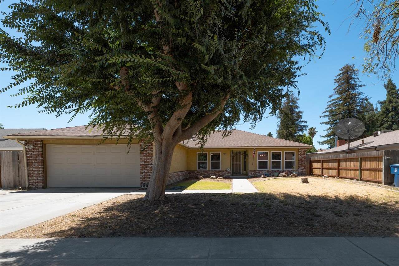 2812 Driftwood Drive - Photo 1