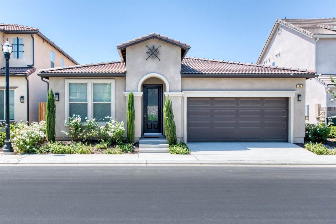 1347 Via Azzurra Way - Photo 1