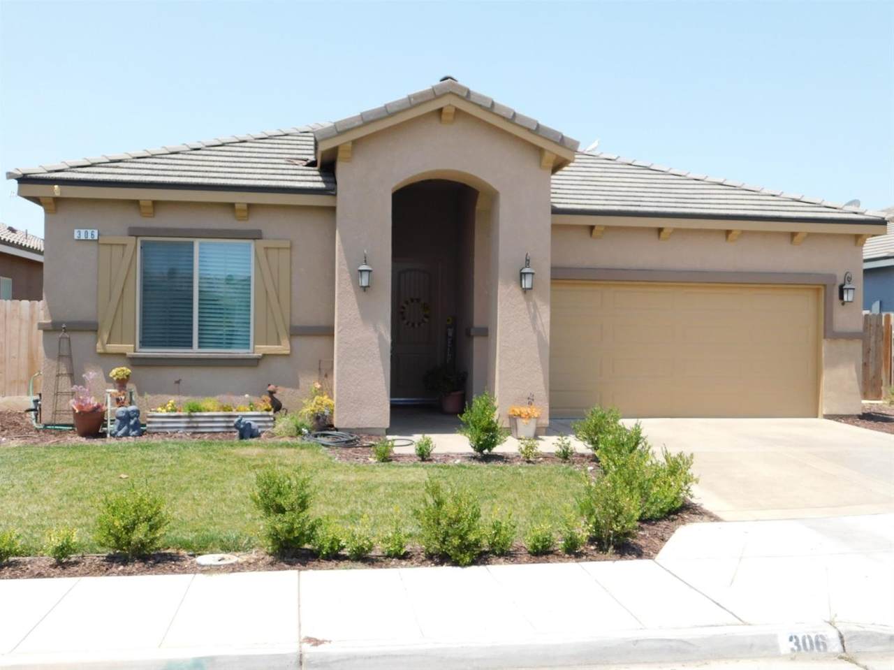 306 Angel Falls Court - Photo 1