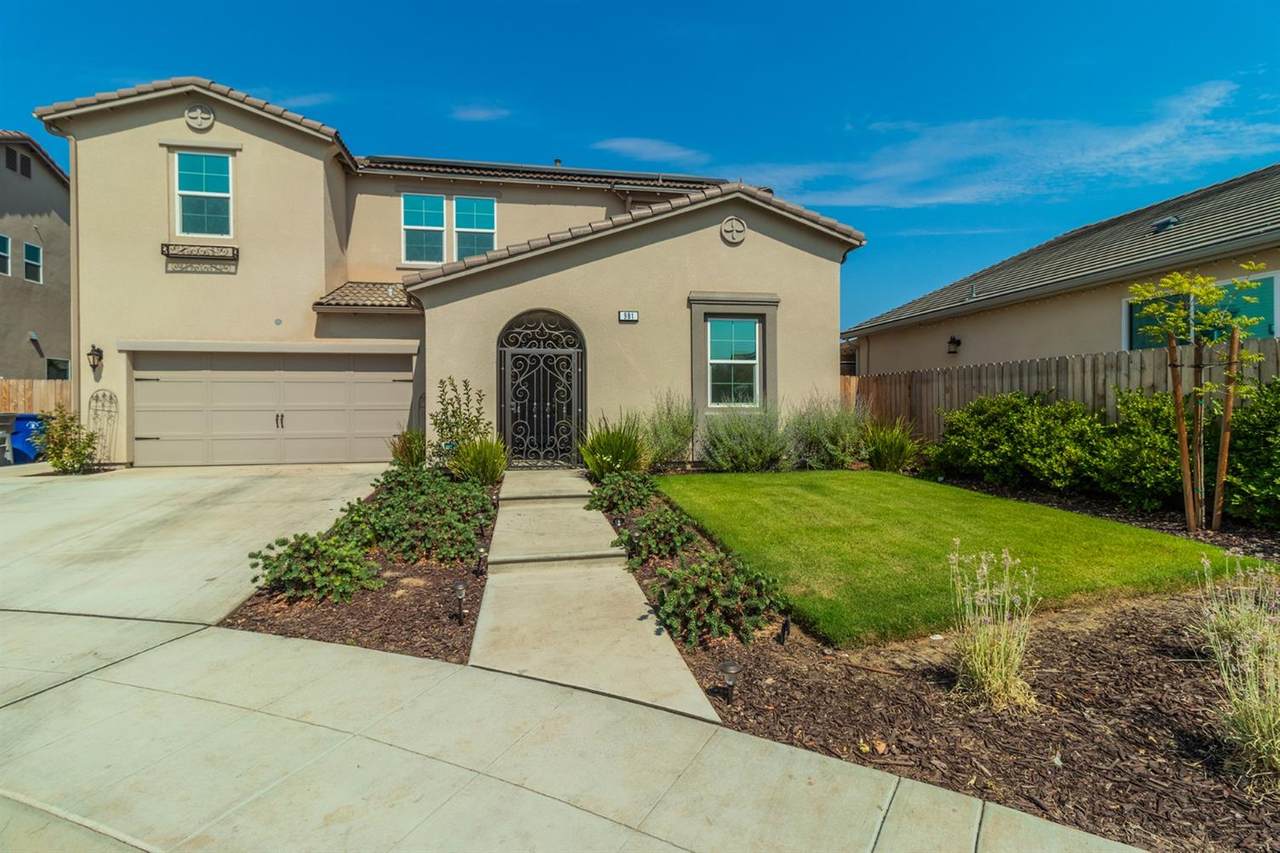 981 Marengo Avenue - Photo 1