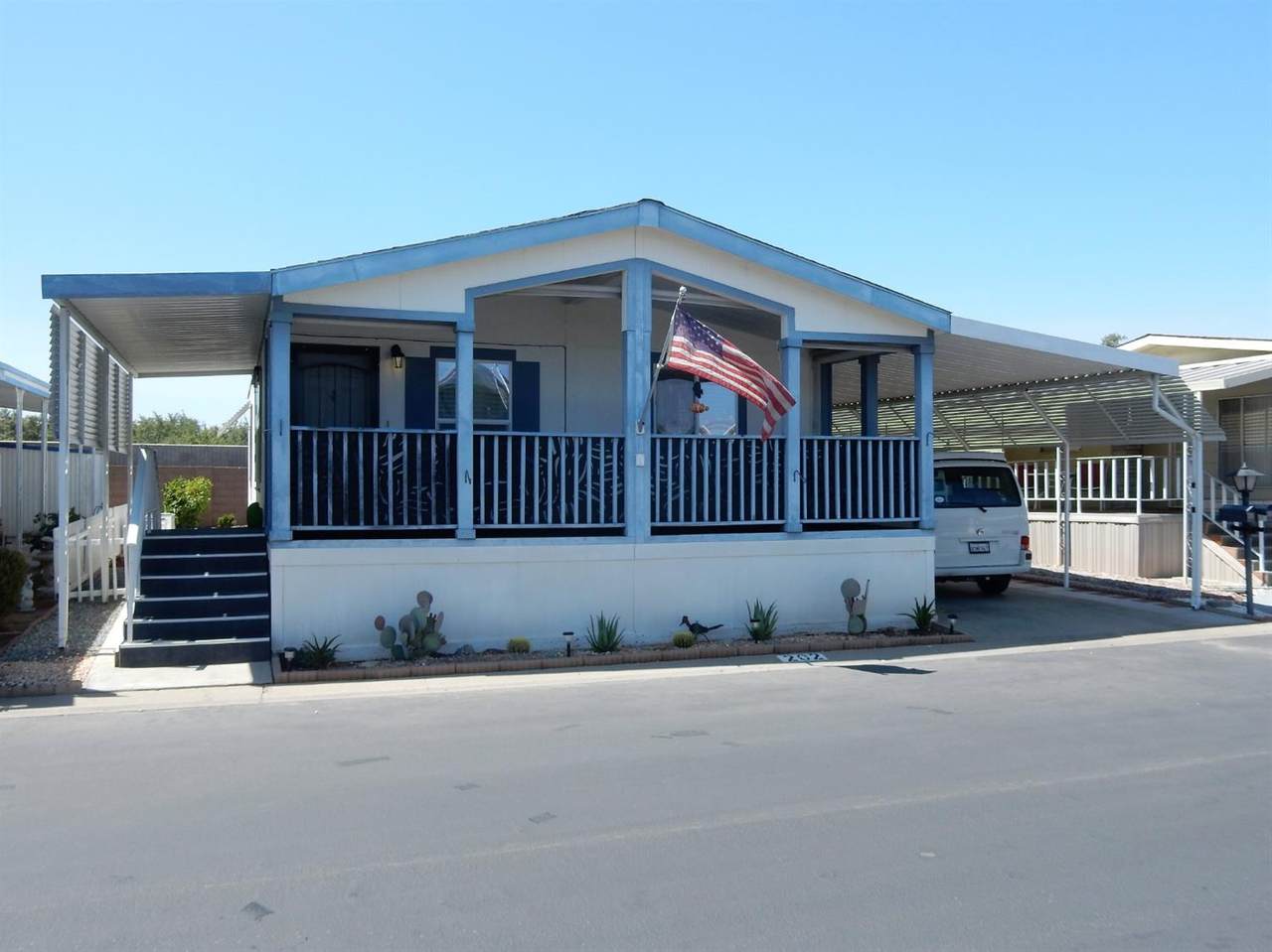 1001 Sylmar Avenue - Photo 1