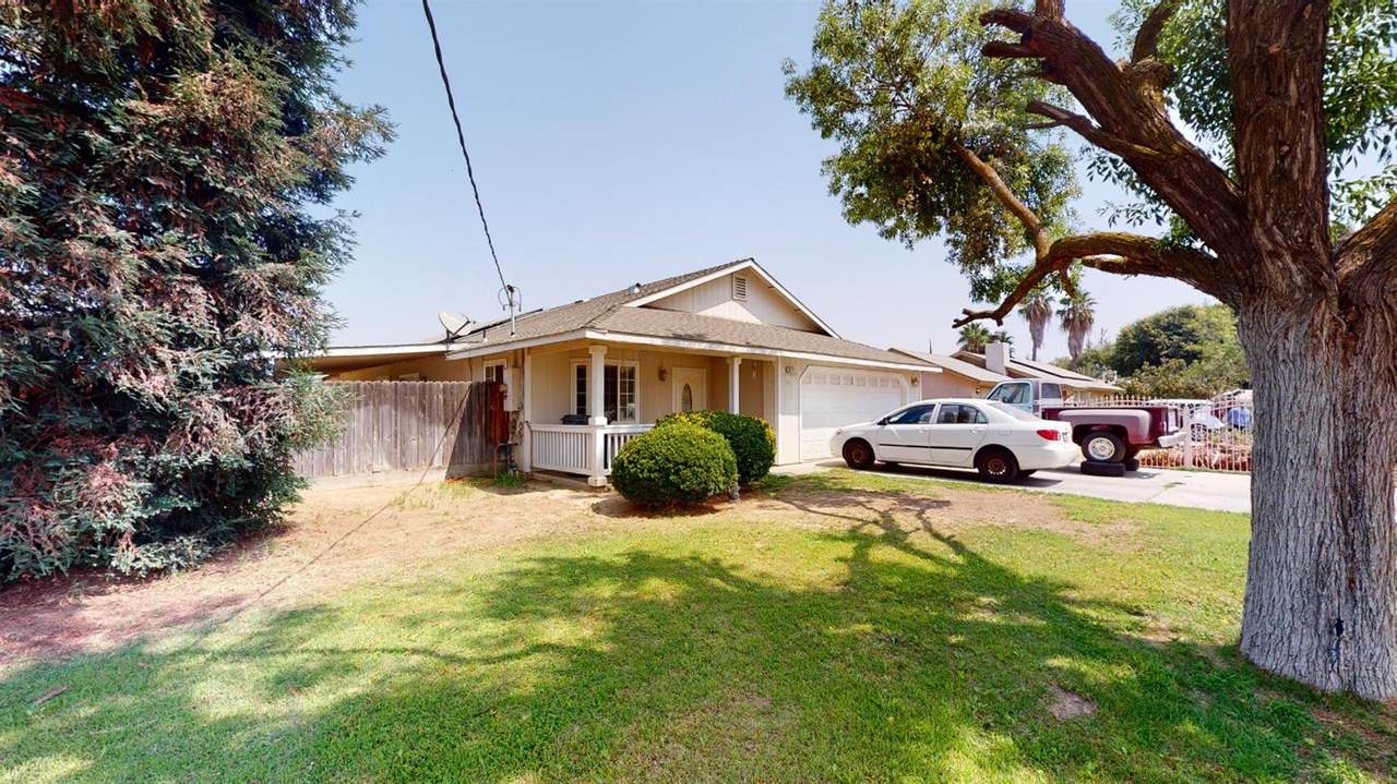 25711 Tamarisk Drive - Photo 1