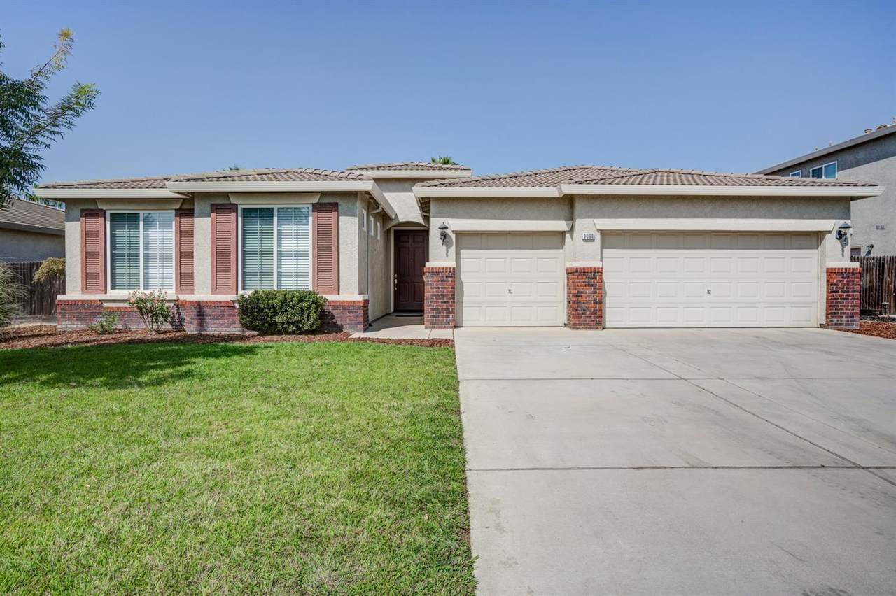 9060 Hunters Creek Way - Photo 1