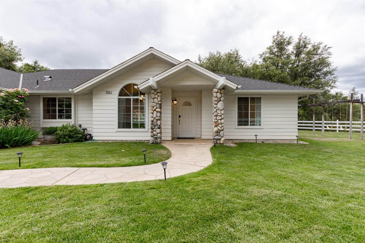 39301 Thornberry Mountain View Court - Photo 1