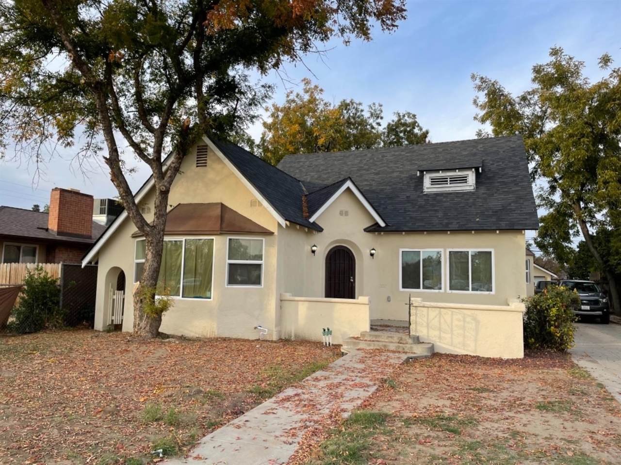 3215 Ventura Avenue - Photo 1