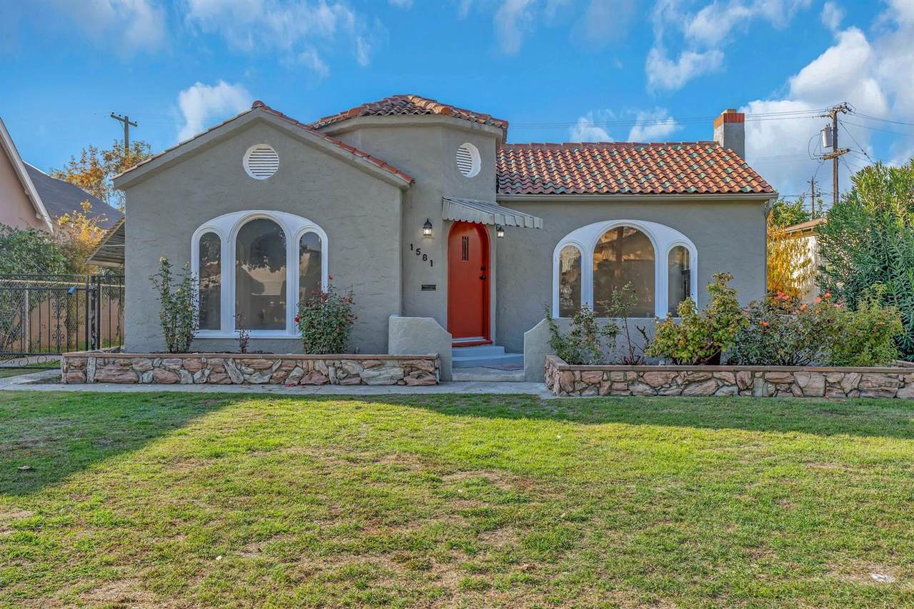 1581 Safford Avenue - Photo 1