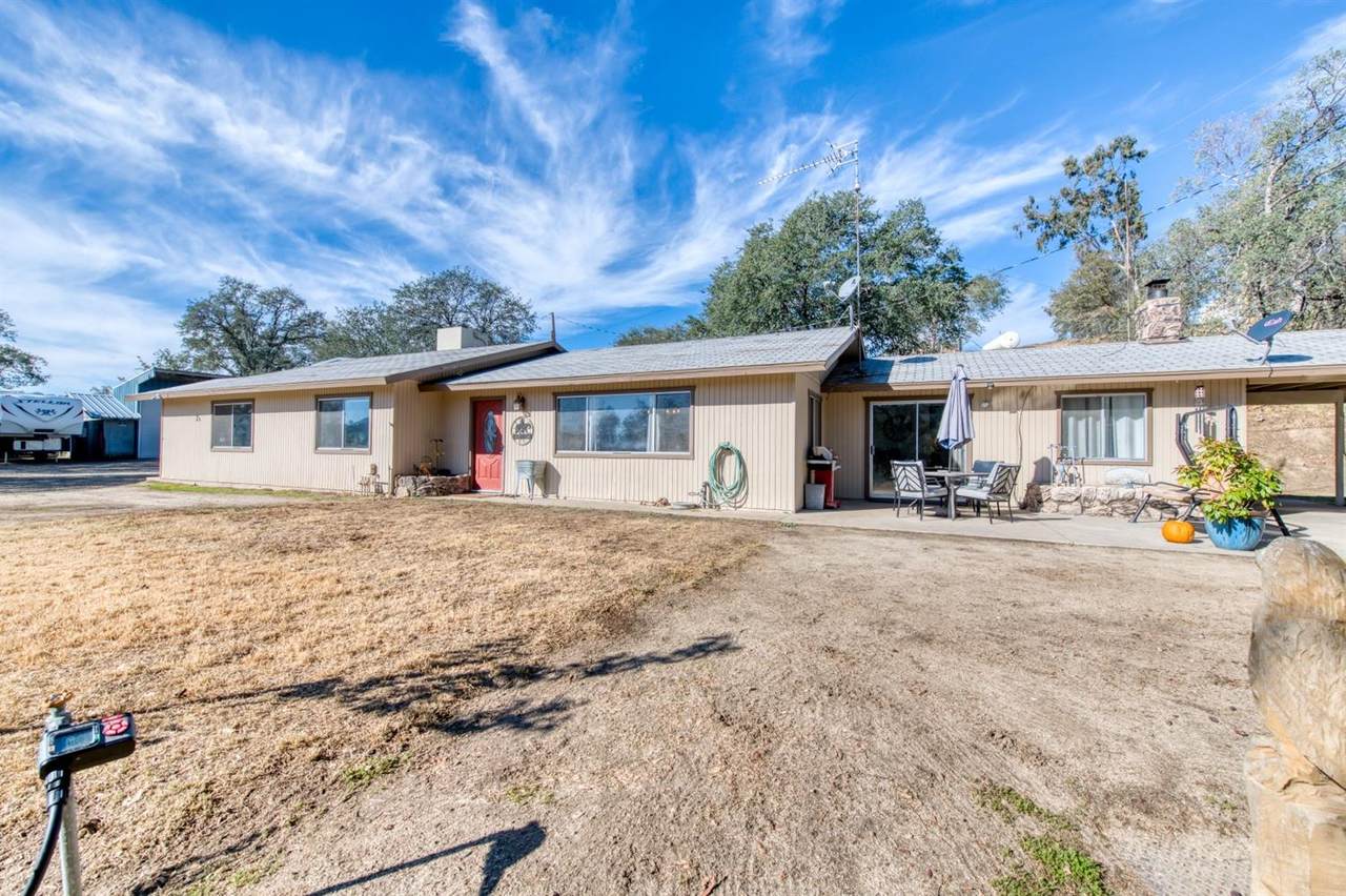 32597 Auberry Rd - Photo 1