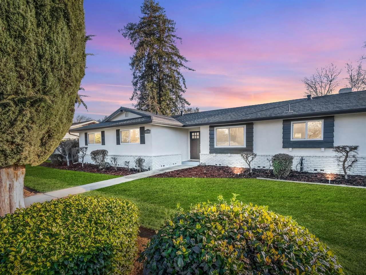 1547 Browning Avenue - Photo 1