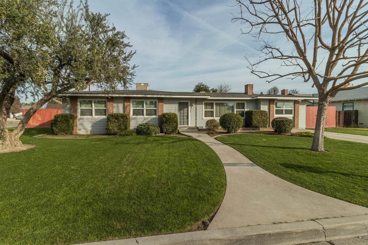 2530 16Th Avenue - Photo 1