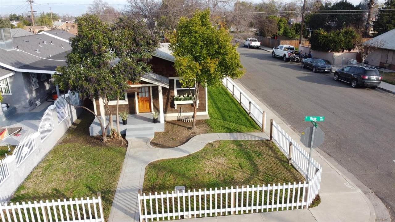 1086 Hope Avenue - Photo 1