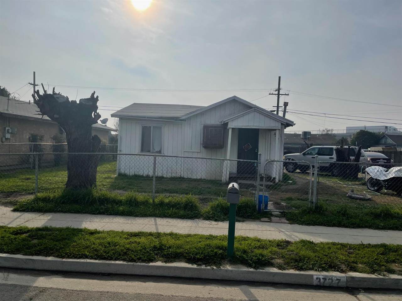 3727 Ward Avenue - Photo 1