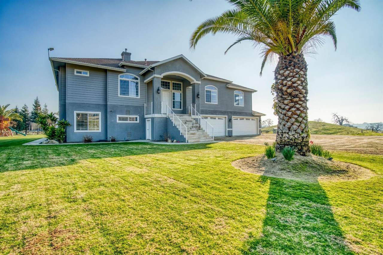 46415 Rolling Oaks Drive - Photo 1