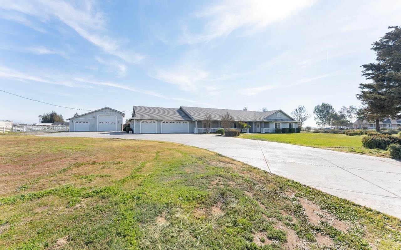 19609 Olympia Road - Photo 1
