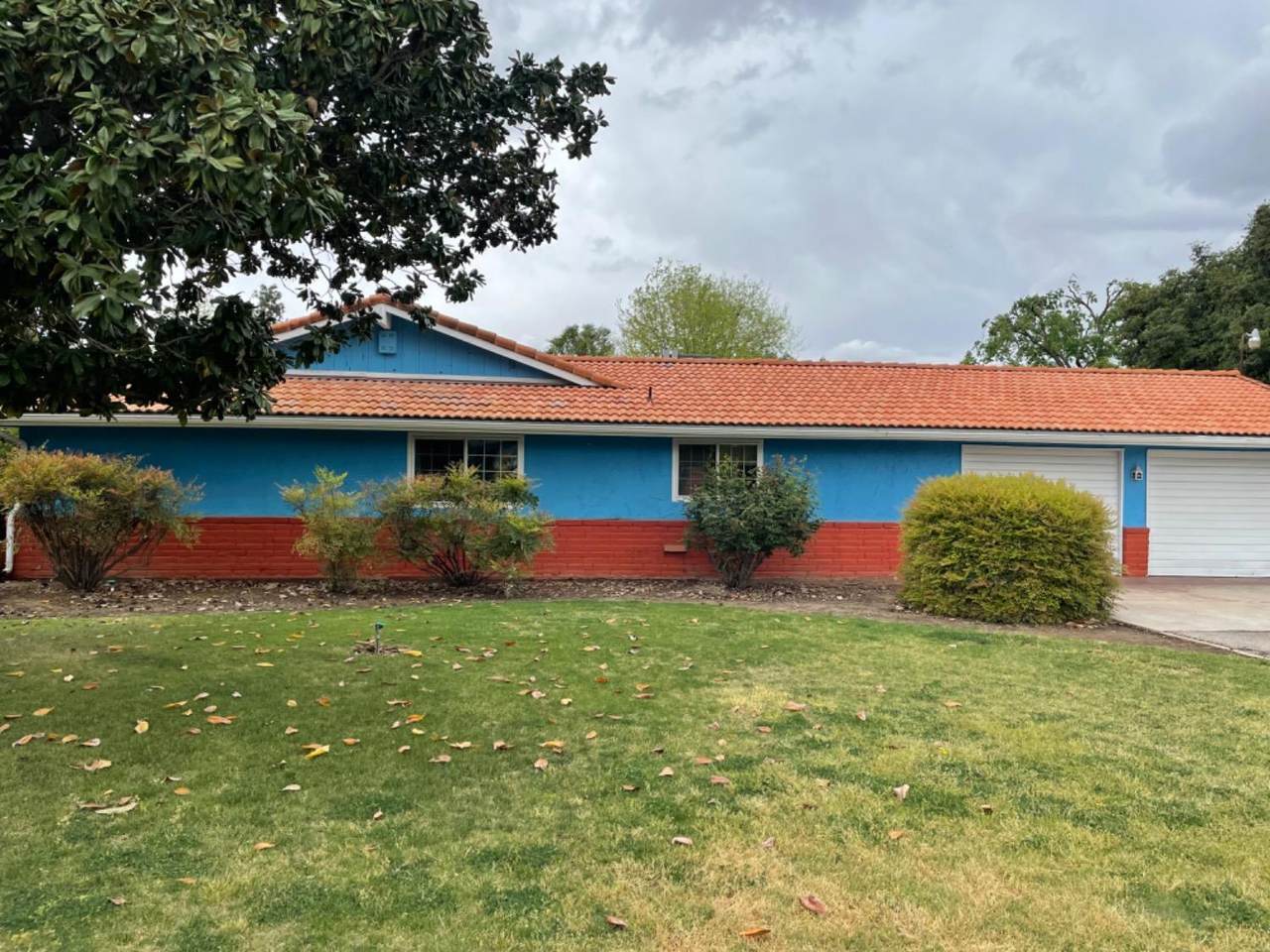 6938 Clinton Avenue - Photo 1