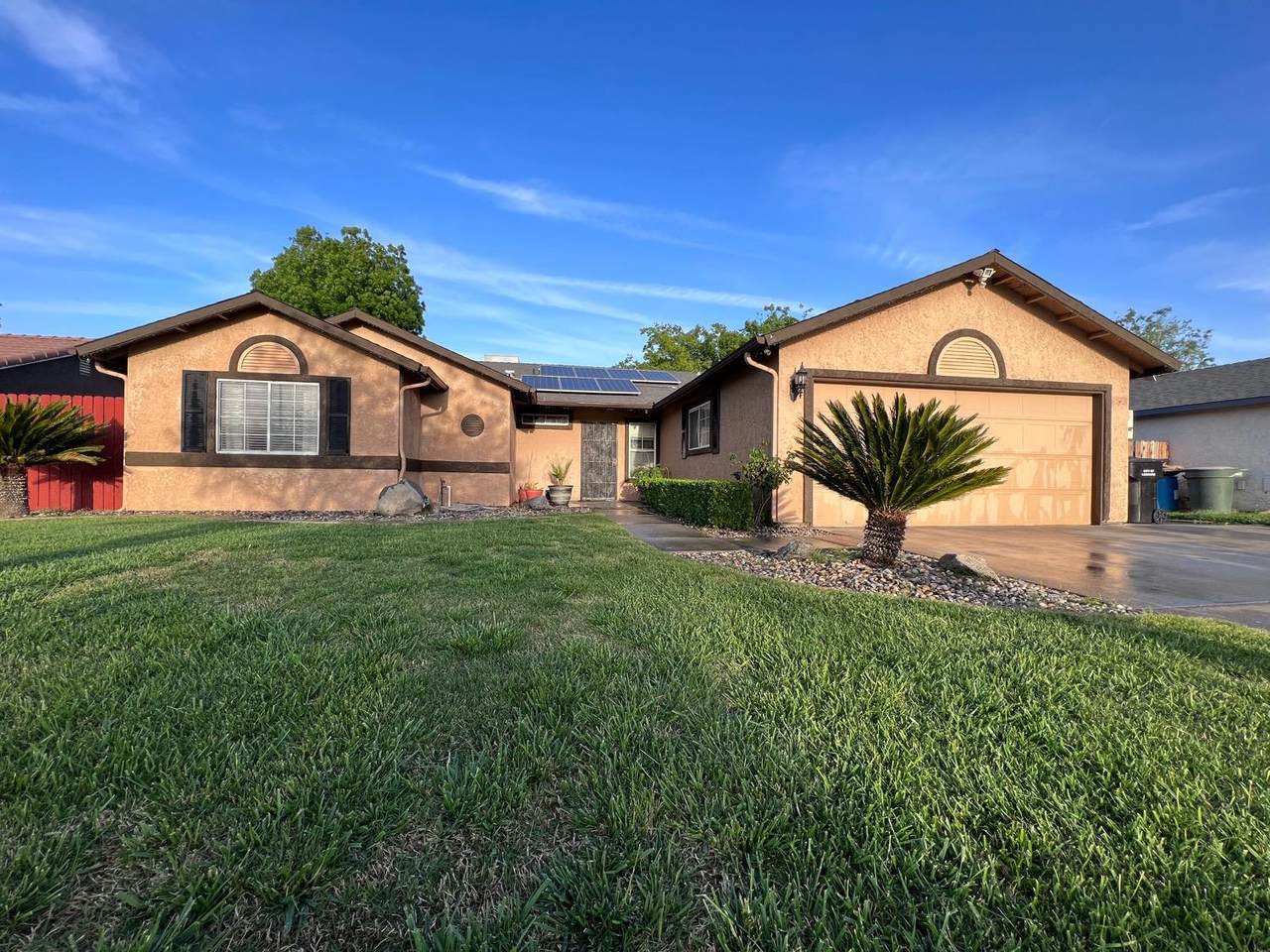 380 Barcelona Drive - Photo 1