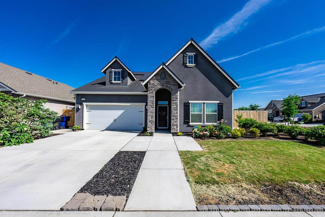 2236 Heather Lane - Photo 1