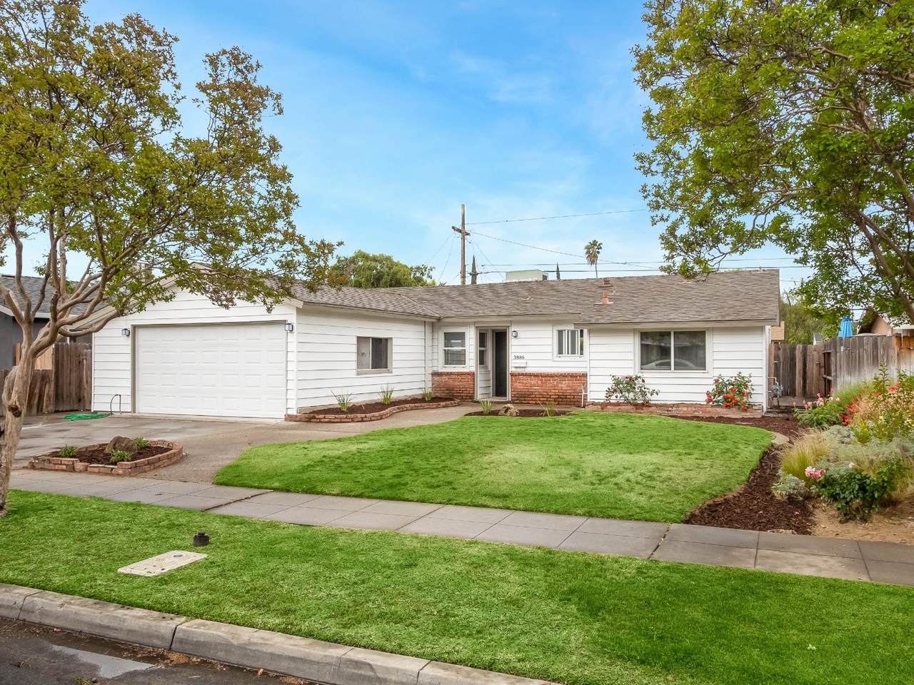 3886 Richert Avenue - Photo 1