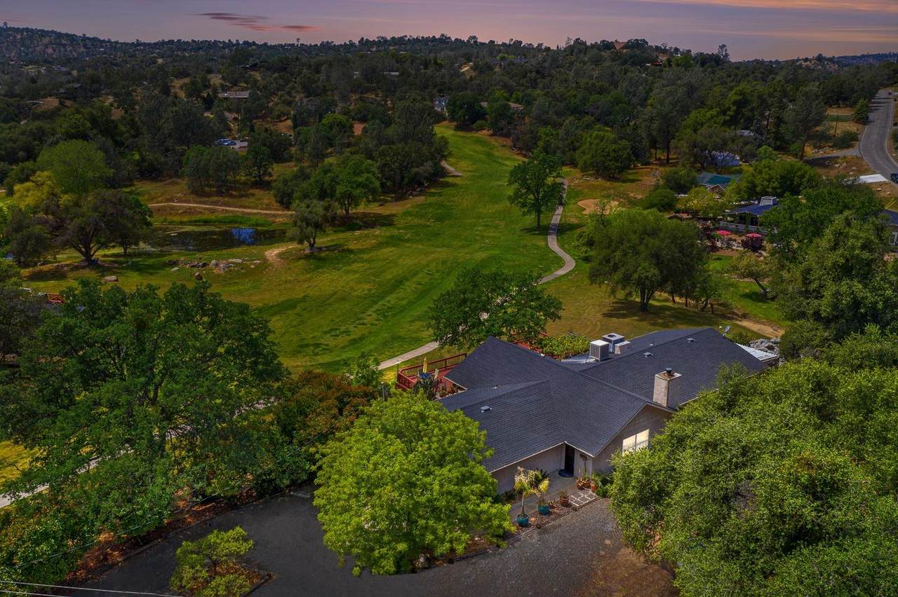 42726 Badger Circle Drive - Photo 1