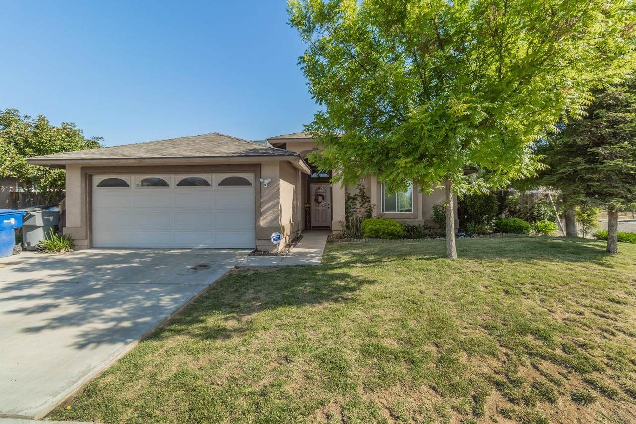 4290 Saginaw Way - Photo 1