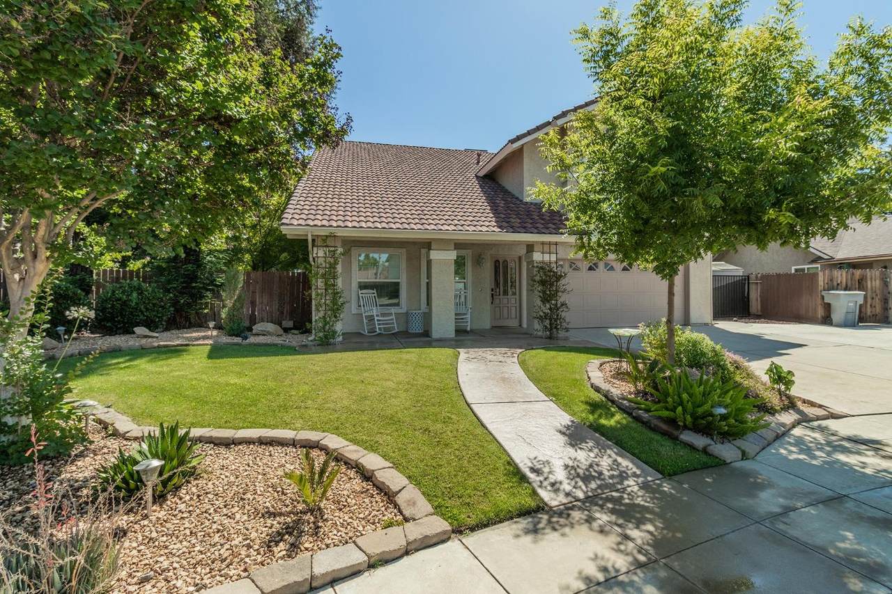 693 Shirley Avenue - Photo 1