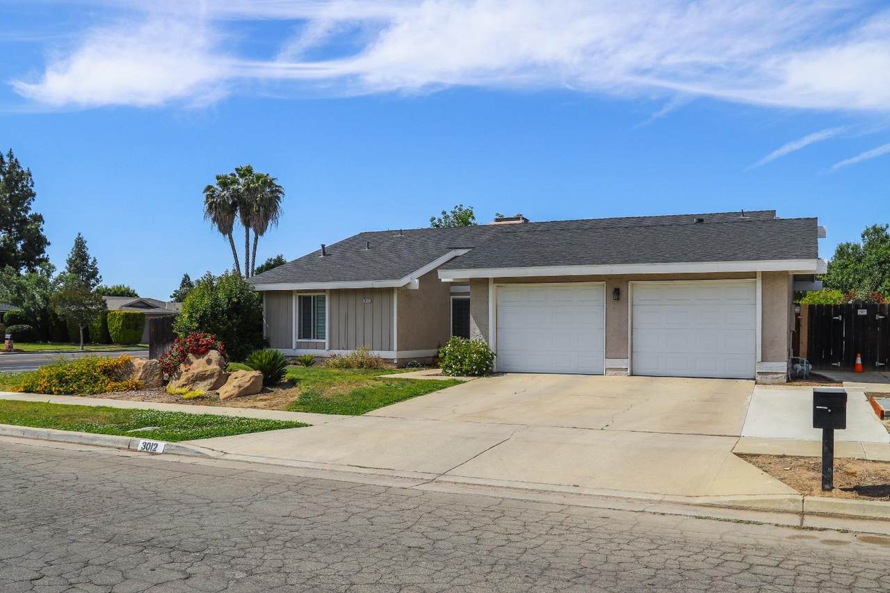 3012 Los Altos Avenue - Photo 1
