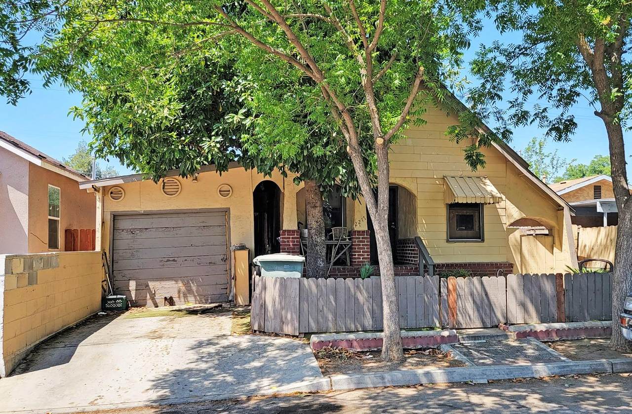 2217 Webster Avenue - Photo 1