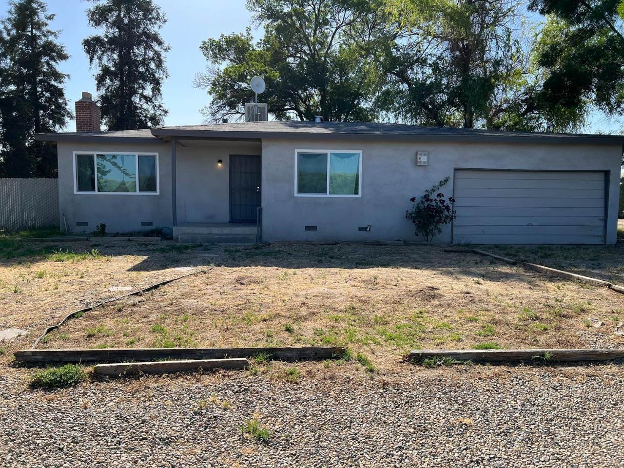 16418 Floral Avenue - Photo 1