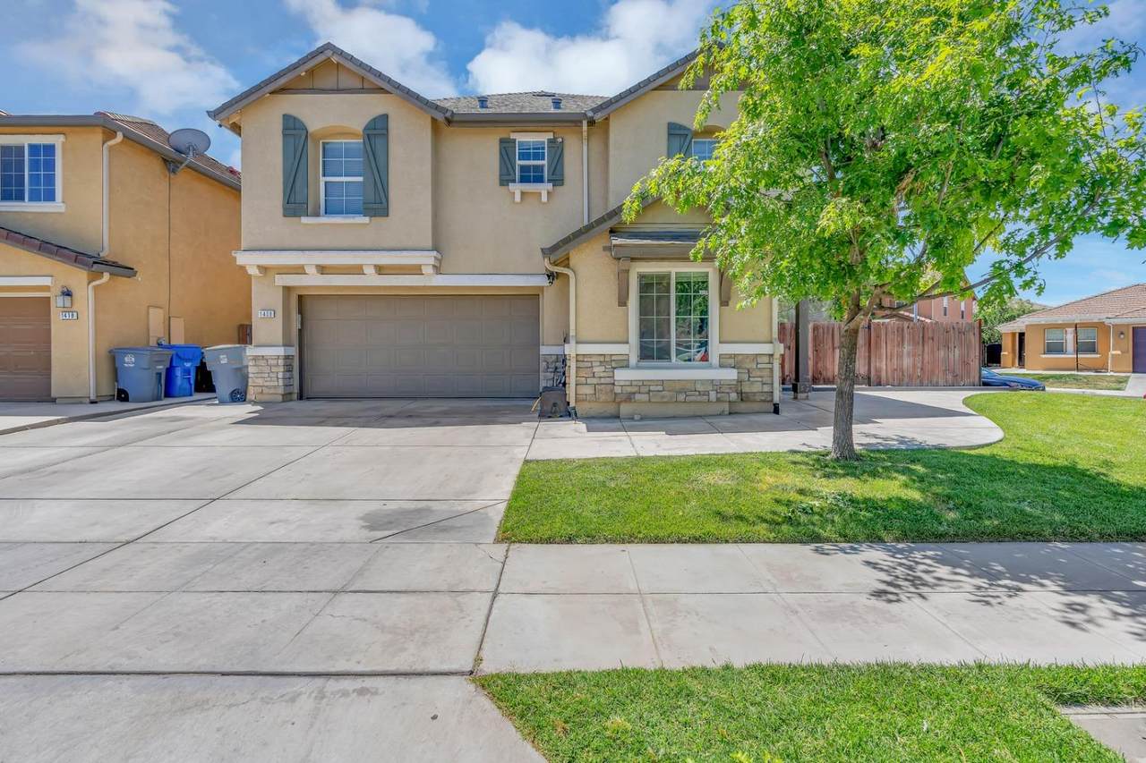 1408 Almond Avenue - Photo 1