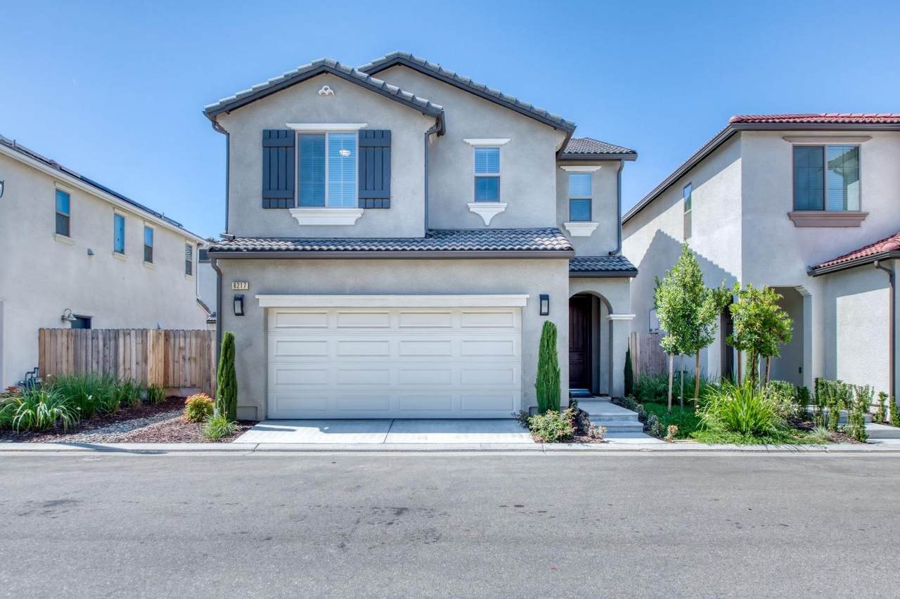 6217 Sydney Drive - Photo 1