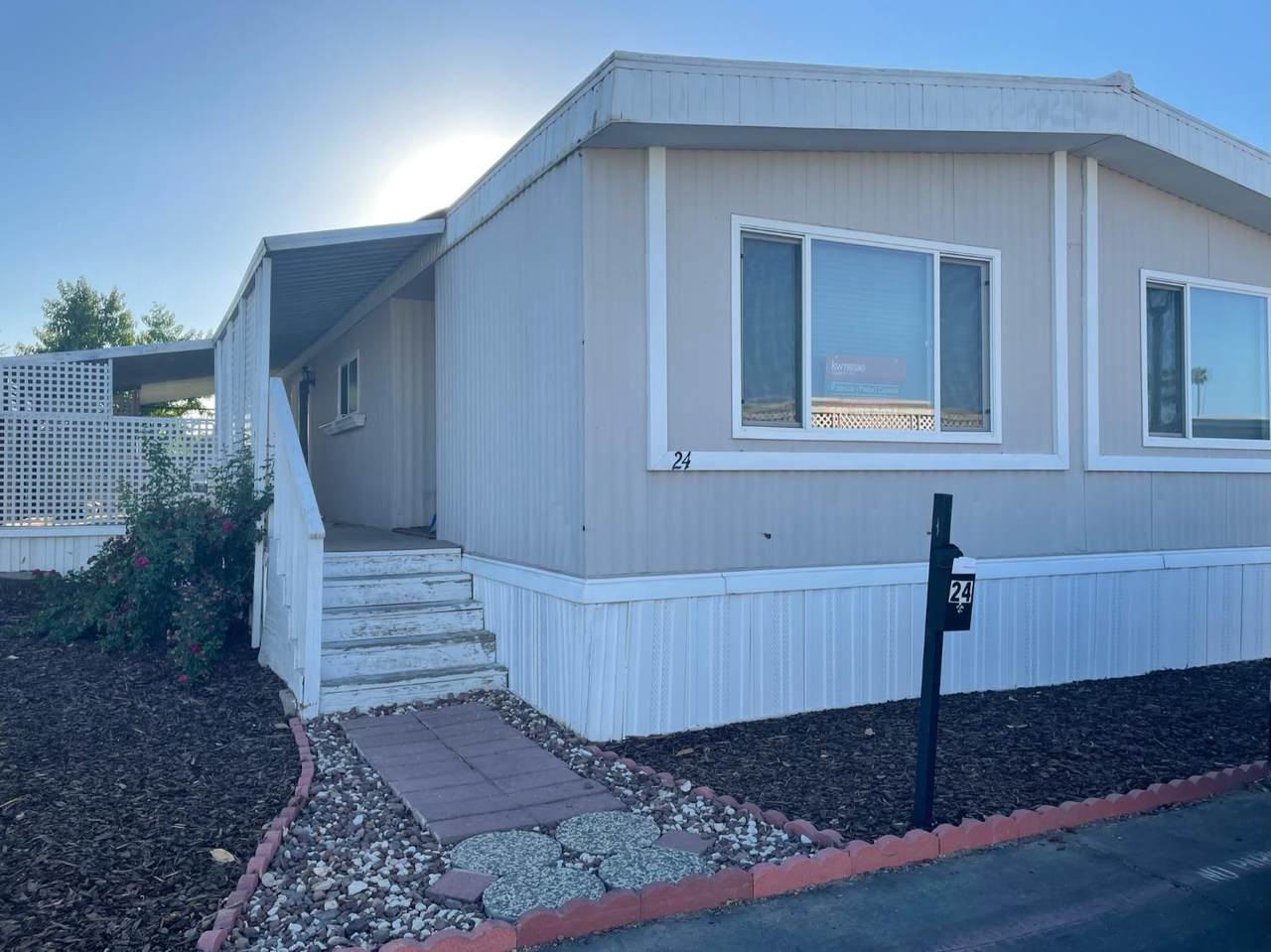105 Herndon Avenue - Photo 1