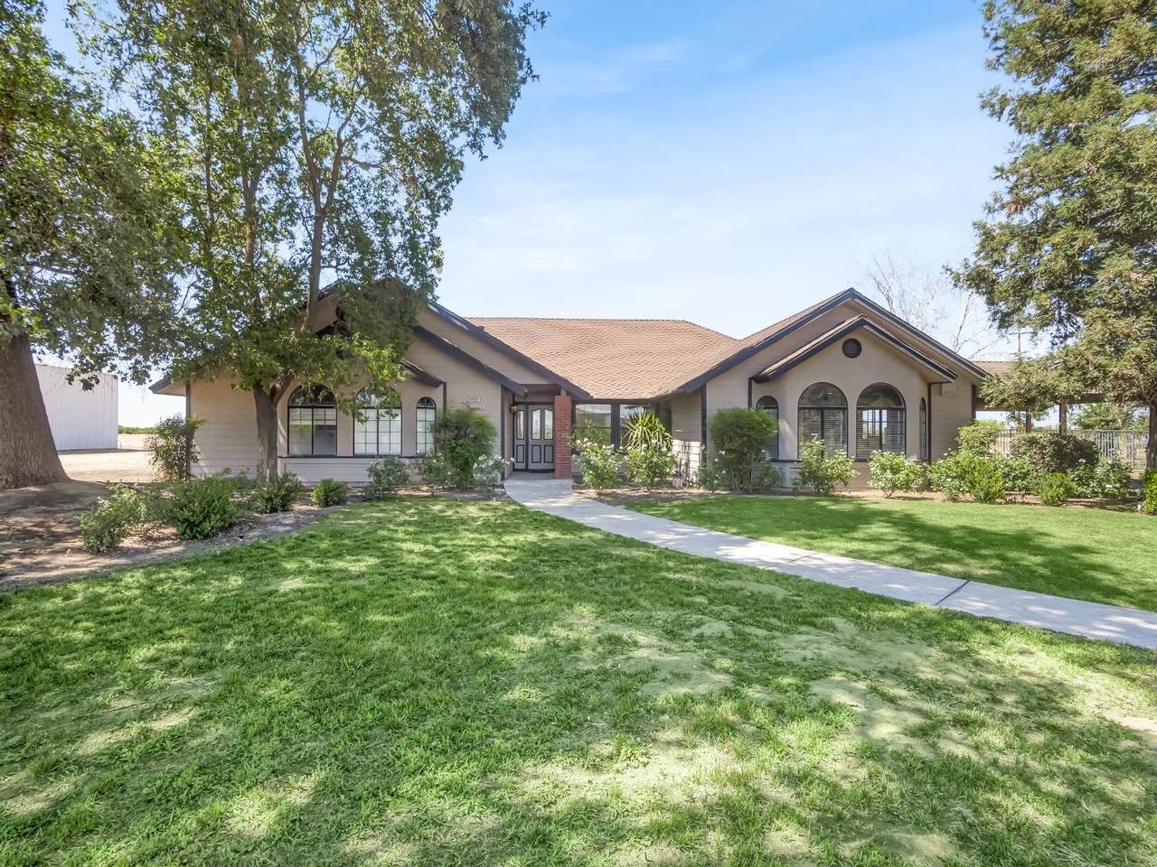 4882 Leonard Avenue - Photo 1