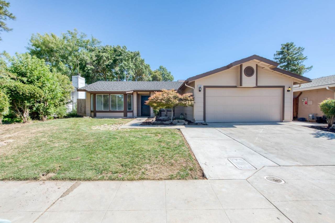 5193 Hampton Way - Photo 1
